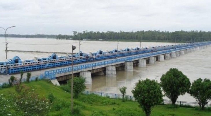 খুলে রাখা হয়েছে তিস্তা ব্যারাজের ৪৪টি জলকপাট